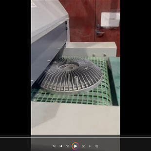 中山客户案例：LED灯具外壳铝件喷砂机工作视频